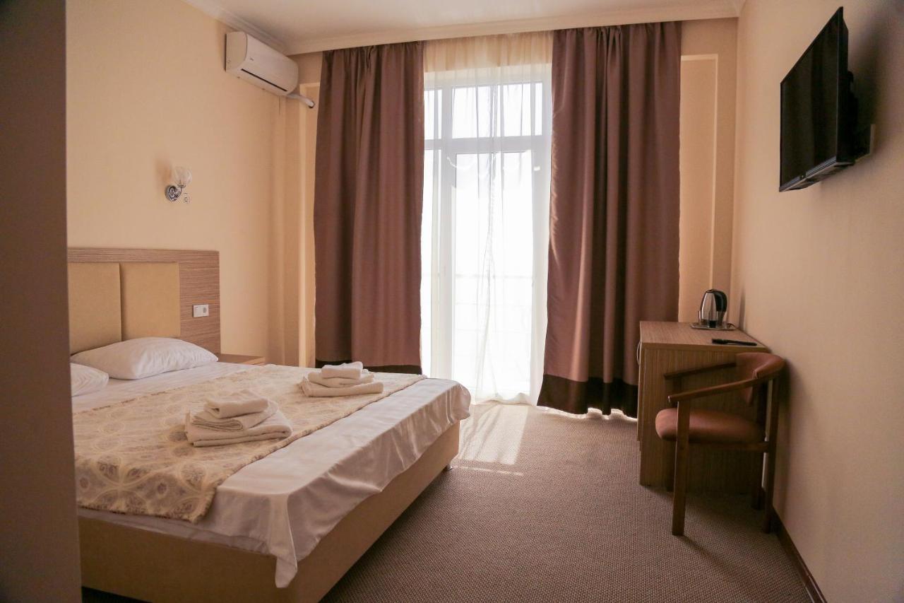 Hotel Bella Gagra Exteriör bild